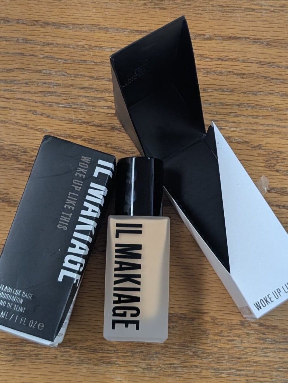 Il Makiage Woke Up Like This Flawless Liquid Foundation color 60